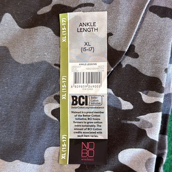 No Boundaries Women's XL Leggings Gray/Black Camouflage Print Pants - Picture 3 of 3